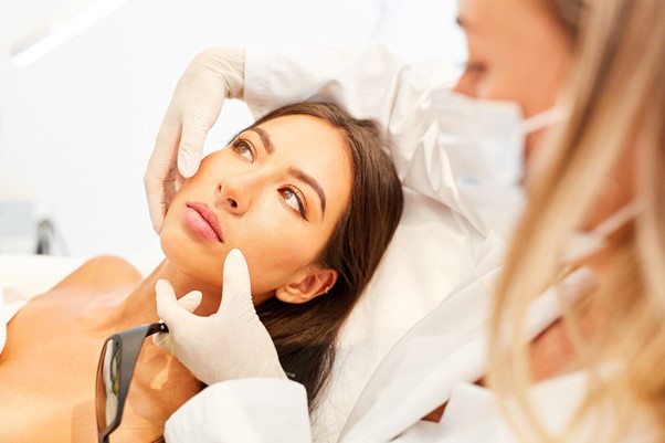 4 Ways to Choose the Best Skin Tightening Procedure for Your Skin Type